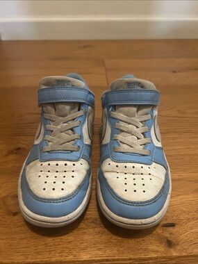 Nike Kids Light Blue and White Velcro Sneakers
